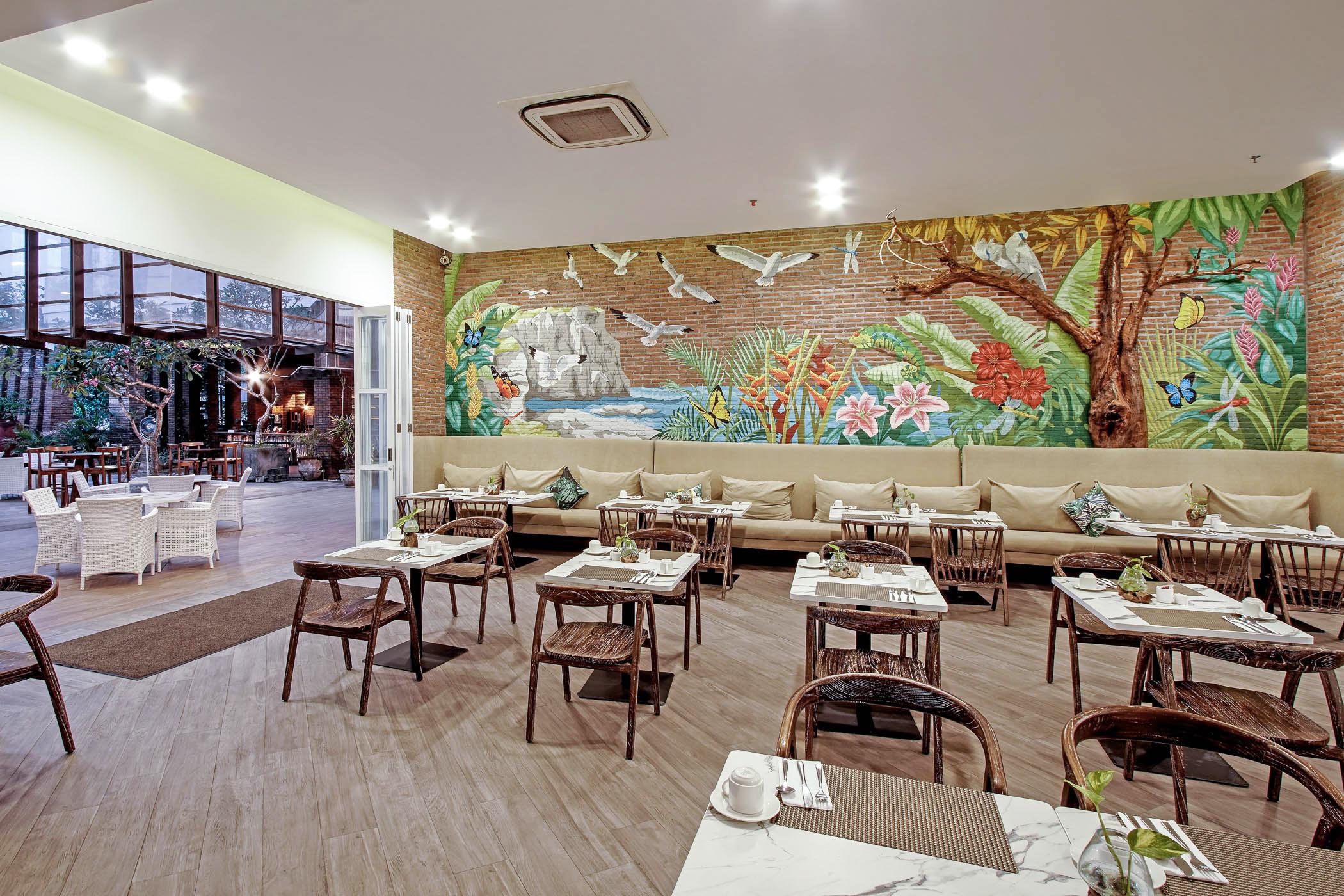Wyndham Garden Kuta Beach Bali Exterior photo