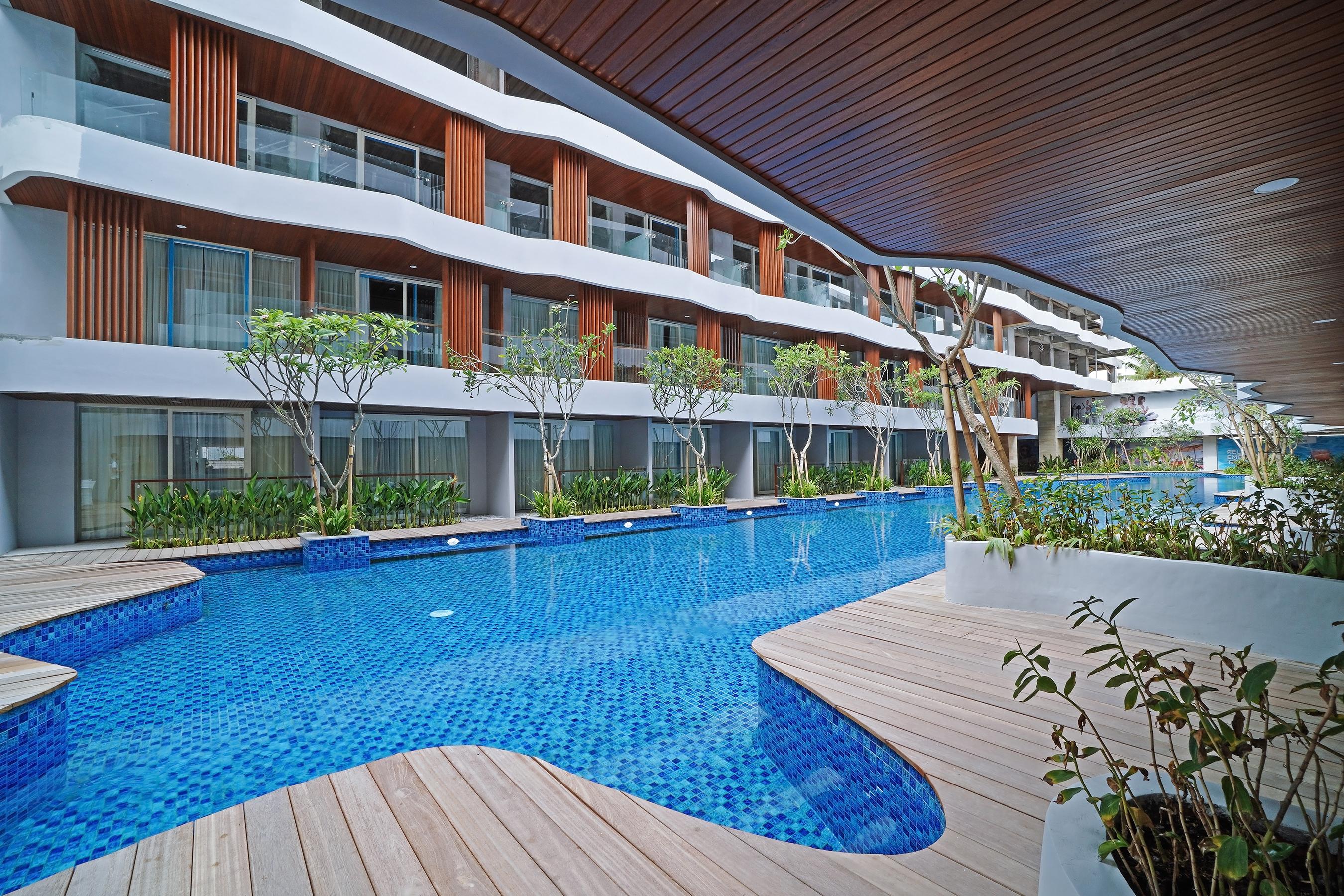 Wyndham Garden Kuta Beach Bali Exterior photo